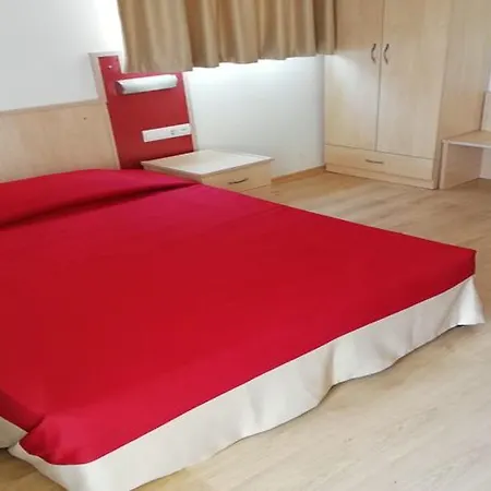 Hotel Carna Garden